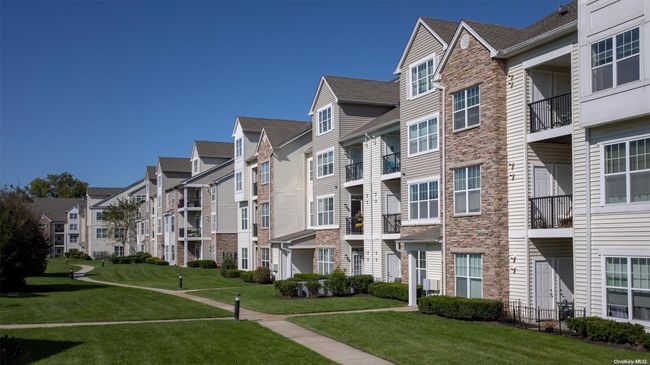 2-228 - 1 Charles Pond Dr, Condo with 2 bedrooms, 2 bathrooms and null parking in Coram NY | Image 11