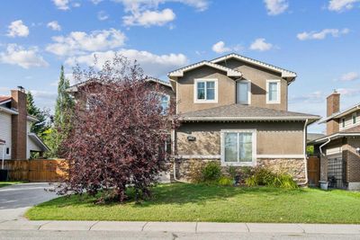 428 135 Ave Se, House detached with 4 bedrooms, 3 bathrooms and 6 parking in Calgary AB | Image 2