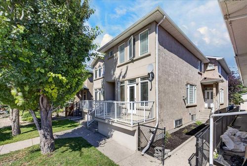 262 21 Ave Ne, Calgary, AB, T2E1S4 | Card Image
