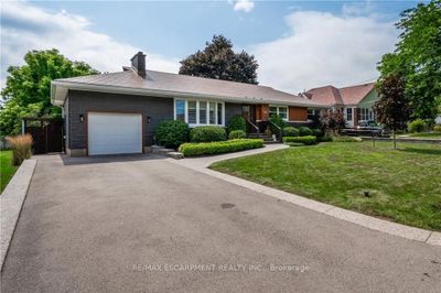 976 Danforth Ave, House other with 3 bedrooms, 2 bathrooms and 5 parking in Burlington ON | Image 2