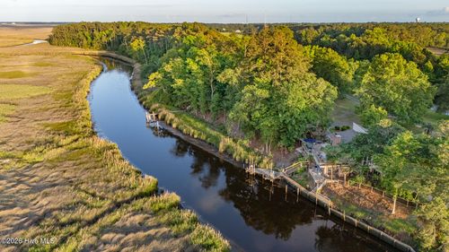 435 Munden Farm Rd, Newport, NC, 28570-6577 | Card Image