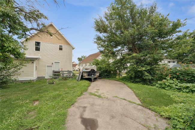 702 9 Th St Sw, Home with 0 bedrooms, 0 bathrooms and 3 parking in Cedar Rapids IA | Image 21
