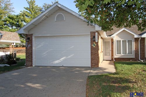 7-2538 Hollyhock Cir, Lincoln, NE, 68521-4709 | Card Image