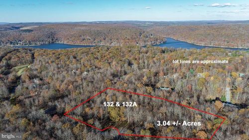 132 &amp;132A Tarn Drive, OAKLAND, MD, 21550 | Card Image