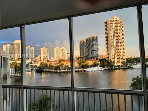 d608-2980 Point East Dr, Aventura, FL, 33160-2693 | Card Image