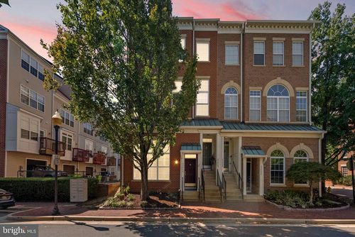 a-4906 John Ticer Dr, Alexandria, VA, 22304-7717 | Card Image