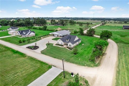 914 Axis Ln, Franklin, TX, 77856-1547 | Card Image