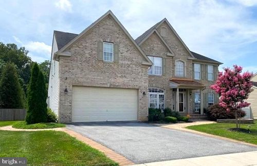 392 Flight O Arrows Way, MARTINSBURG, WV, 25403-1601 | Card Image