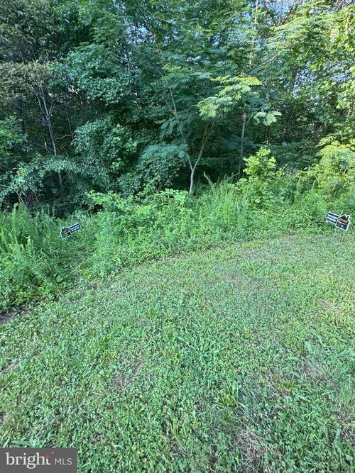 17429 Joplin Rd, Triangle, VA, 22172-1640 | Card Image