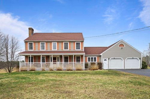 107 County Farm Cross Rd, Dover, NH, 03820-6017 | Card Image