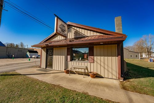 101 N Maple St, Bainbridge, OH, 45612-9404 | Card Image