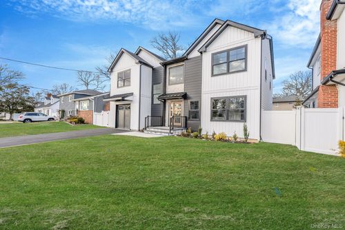 63 Harmony Dr, Massapequa Park, NY, 11762-3004 | Card Image