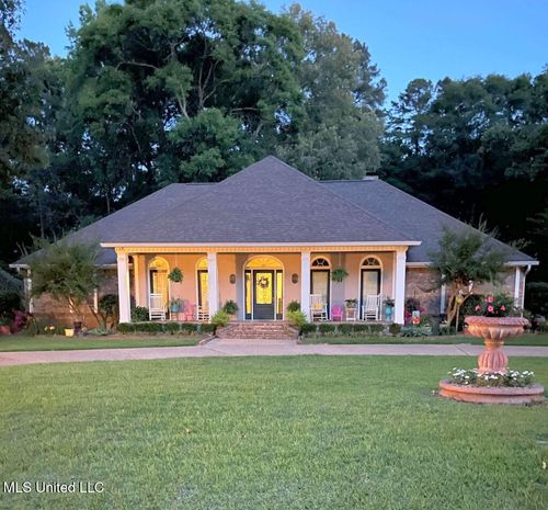 721 Country Place Dr, Pearl, MS, 39208-6619 | Card Image