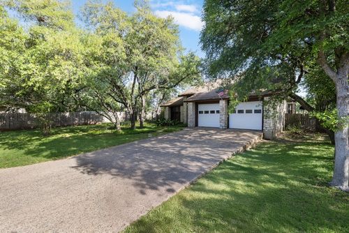 2 Chris Cv, Austin, TX, 78746-4663 | Card Image