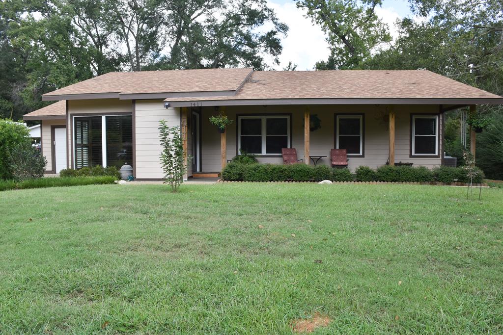 Park Ave, Palestine, TX 75801