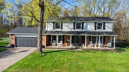 3423 Longview Dr, Flushing, MI, 48433-2241 | Card Image