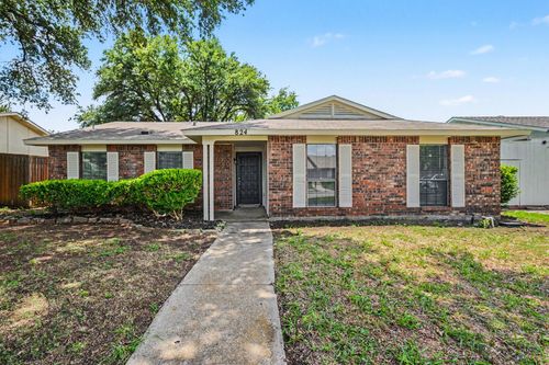 824 Grand Teton Dr, Plano, TX, 75023-7124 | Card Image