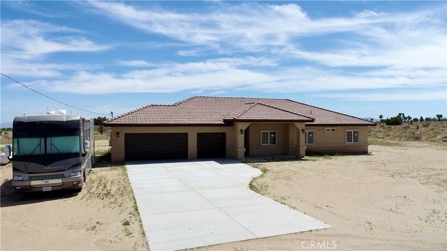 10625 Caughlin Rd, House other with 4 bedrooms, 3 bathrooms and 3 parking in Phelan CA | Image 75