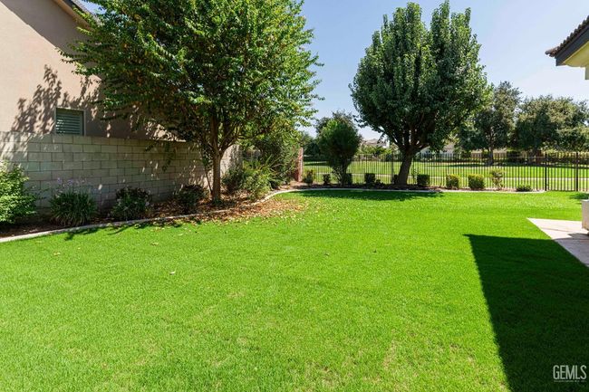 2416 Edingal Dr, House other with 4 bedrooms, 3 bathrooms and null parking in Bakersfield CA | Image 46