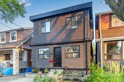 {{alt}} | Card Image