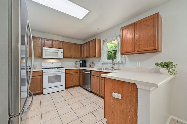 252 Fall Creek Dr, House other with 4 bedrooms, 3 bathrooms and null parking in Kyle TX | Image 13