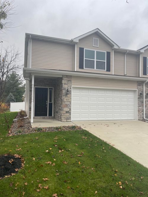 915 Paula Ct, Hobart, IN, 46342 | Card Image