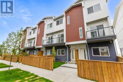 628 Red Sky Green Ne, Calgary, AB, T3N | Card Image