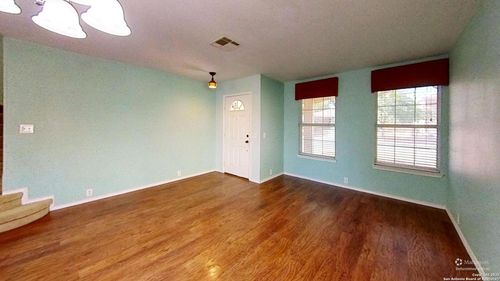 5213 Brookline, Schertz, TX, 78108-2274 | Card Image