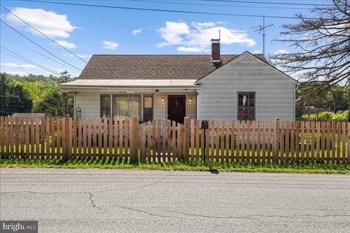 246 Maryland Ave, HANCOCK, MD, 21750-1030 | Card Image