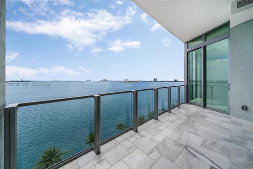 604-2900 Ne 7th Ave, Miami, FL, 33137-4394 | Card Image