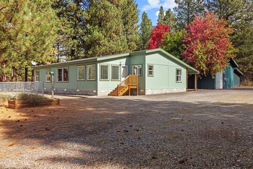 22929 Horseshoe Way, Klamath Falls, OR, 97601-9199 | Card Image