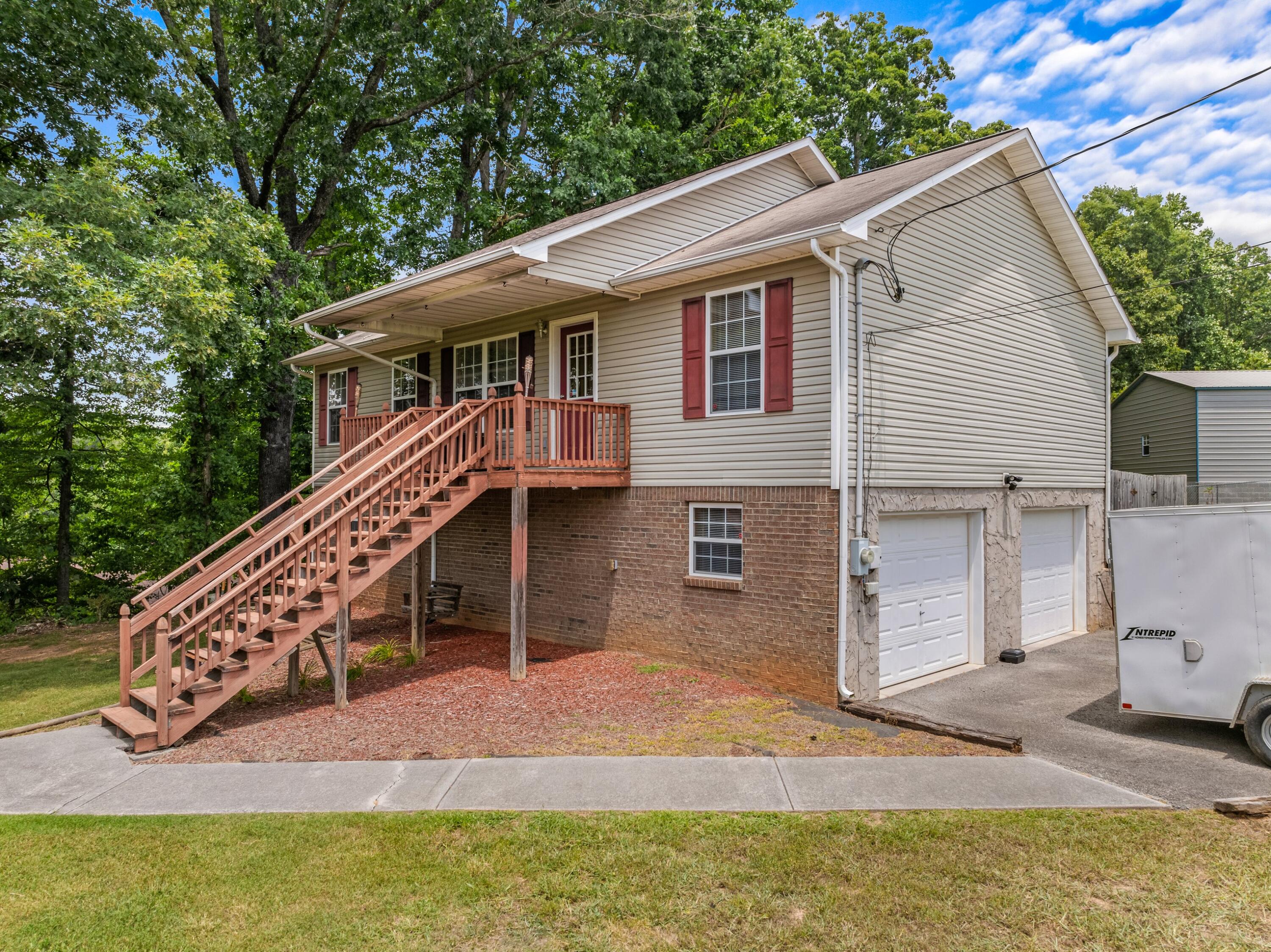 Farnsworth Ct, Strawberry Plains, TN 37871