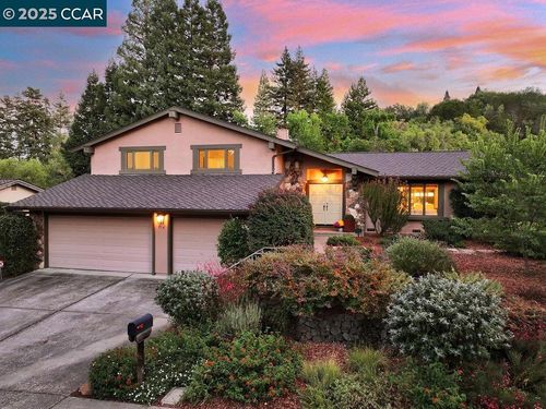 916 Calle Verde, Martinez, CA, 94553-5910 | Card Image