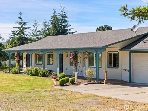 61 Cricket Ln, Sequim, WA, 98382-8322 | Card Image