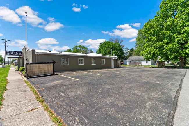 409 N 1 St St, Home with 0 bedrooms, 2 bathrooms and null parking in Gas City IN | Image 4