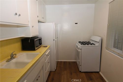 unit-11-930 E 1st St, Long Beach, CA, 90802-5311 | Card Image