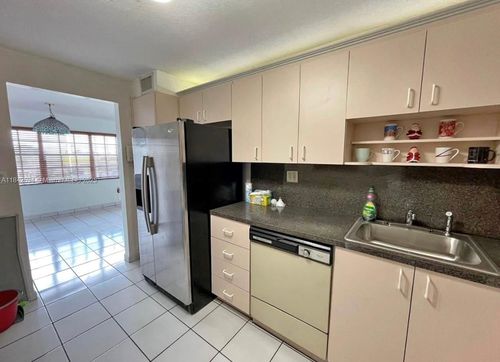 apt-311-6575 W 4th Ave, Hialeah, FL, 33012-6668 | Card Image
