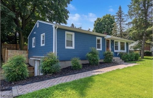 242 State Rt 94, Vernon, NJ, 07462-3321 | Card Image