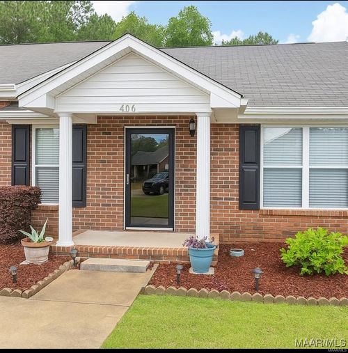 406 James Ct, Millbrook, AL, 36054-2862 | Card Image