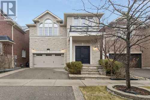 700 Caldwell Cres, Milton, ON, L9T0H6 | Card Image