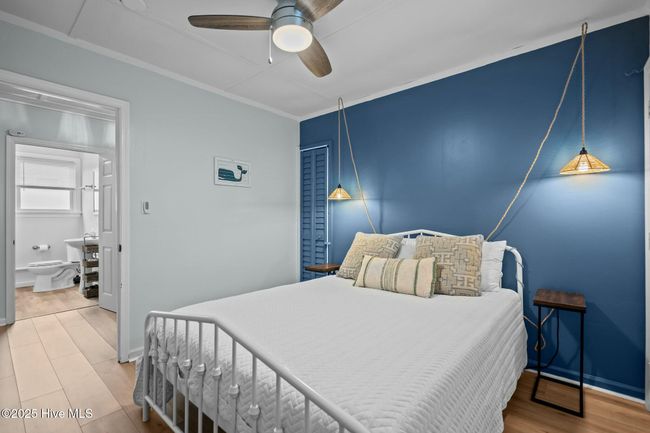 409 Monroe Ave, Home with 7 bedrooms, 3 bathrooms and null parking in Carolina Beach NC | Image 38