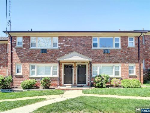 365 Bloomfield Ave, Verona, NJ, 07044-2459 | Card Image