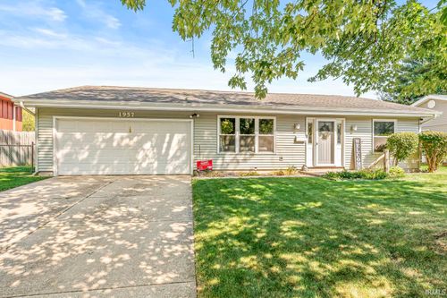 1957 Broadford Dr, South Bend, IN, 46614-3510 | Card Image