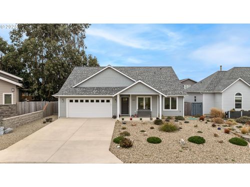 822 Spyglass Dr, Bandon, OR, 97411-9096 | Card Image