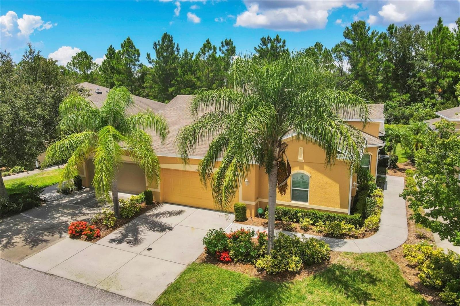 Oakley Green Dr, Sun City Center, FL 33573