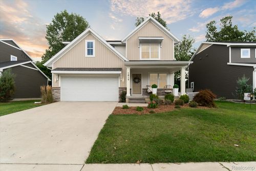 1815 Bainsbridge St, Howell, MI, 48855-6814 | Card Image