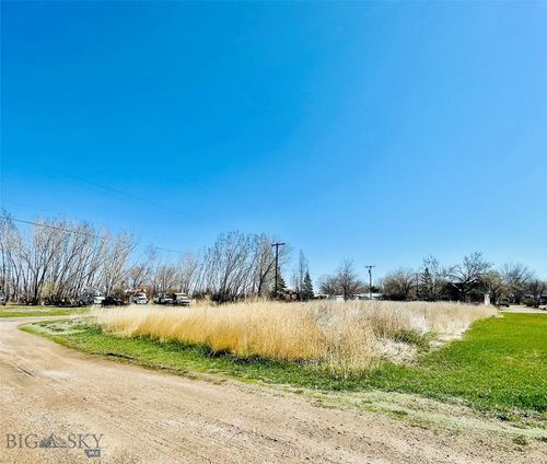 1301 Pennsylvania St, Chinook, MT, 59523 | Card Image