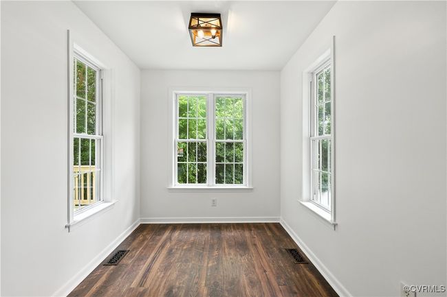 Breakfast Nook | Image 9