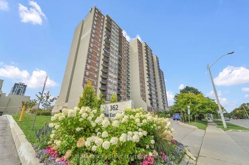 806-362 The East Mall, Etobicoke, ON, M9B6C4 | Card Image