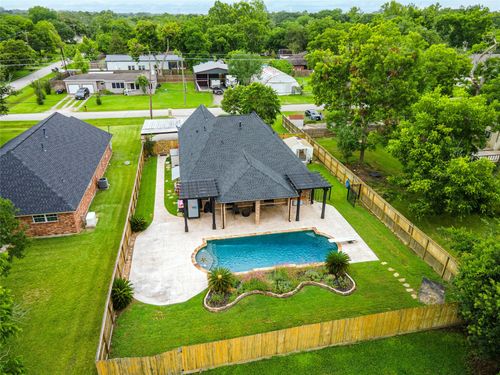 4004 Peck St, Santa Fe, TX, 77517-8100 | Card Image